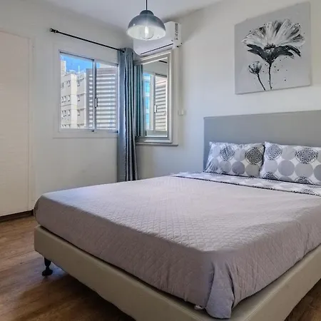 Apartment Royal Parkside